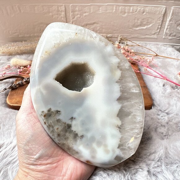 Gorgeous Large Agate with Druzy Flame/Free Form - Picture 7 of 7